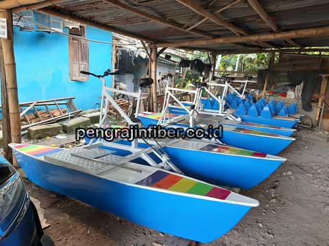 Jasa Pembuatan Sepeda Bebek Air Batang Tahan Cuaca