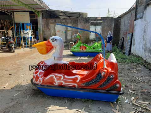 Pengrajin Sepeda Bebek Air Bengkayang Aman Nyaman