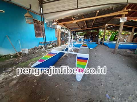 Pengrajin Sepeda Bebek Air Gorontalo Utara Anti Karat