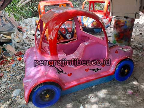 Pengrajin Sepeda Bebek Air Hulu Sungai Utara