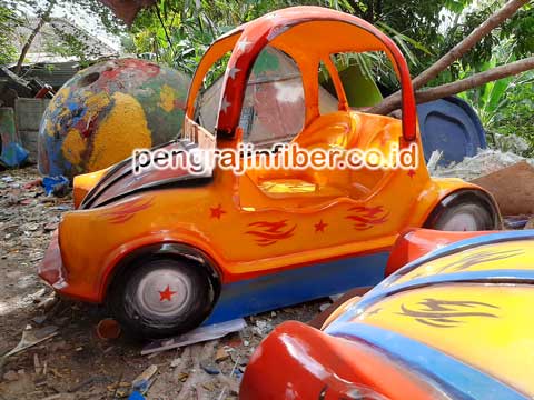 Pengrajin Sepeda Bebek Air Kepulauan Sula