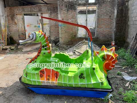 Pengrajin Sepeda Bebek Air Majalengka