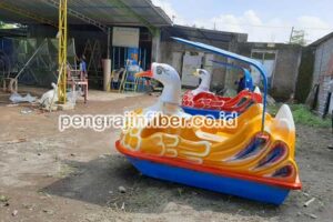 Pengrajin Sepeda Bebek Air Dharmasraya Konstruksi Kokoh