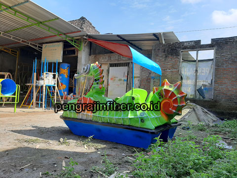 Pengrajin Sepeda Bebek Air Indragiri Hilir Tahan Lama