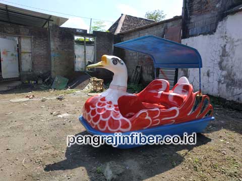 Pengrajin Sepeda Bebek Air Kota Kupang
