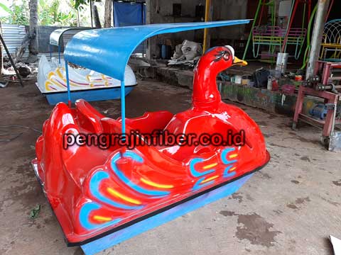 Pengrajin Sepeda Bebek Air Lanny Jaya