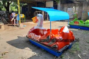 Pengrajin Sepeda Bebek Air Maluku Barat Daya Premium