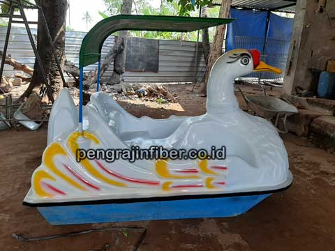 Pengrajin Sepeda Bebek Air Pangkajene Dan Kepulauan