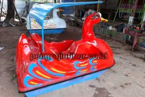 Pengrajin Sepeda Bebek Air Paniai Aman dan Stabil