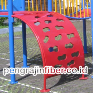 Panjat Fiber Lengkung