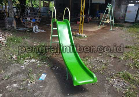 Jual Murah Perosotan Fiberglass di Bantul