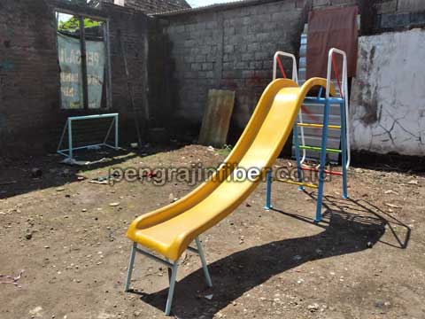 Jual Murah Perosotan Fiberglass di Bener Meriah
