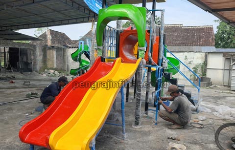 Jual Murah Perosotan Fiberglass di Katingan Berkualitas