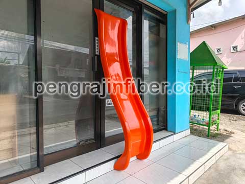 Jual Murah Perosotan Fiberglass di Kebumen