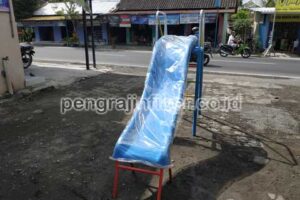 Jual Murah Perosotan Fiberglass di Kota Metro