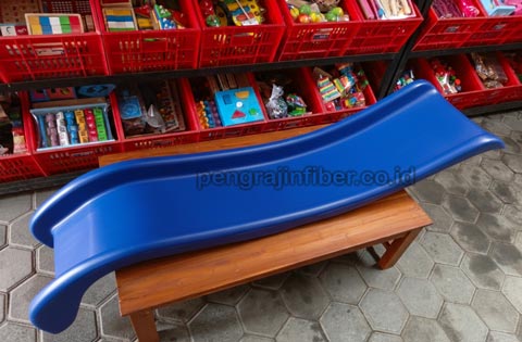 Jual Murah Perosotan Fiberglass di Luwu Timur