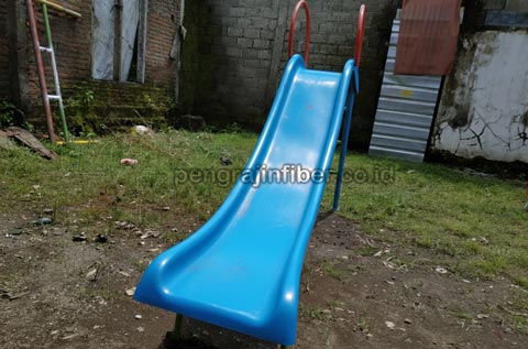 Jual Murah Perosotan Fiberglass di Maluku Barat Daya