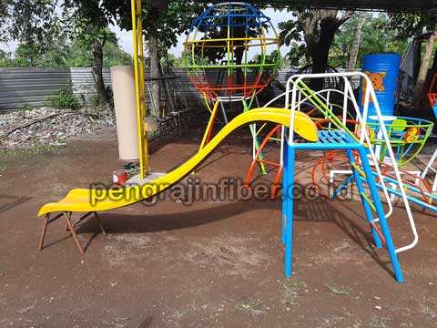 Jual Murah Perosotan Fiberglass di Pekalongan