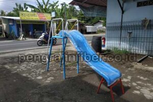 Jual Murah Perosotan Fiberglass di Purworejo