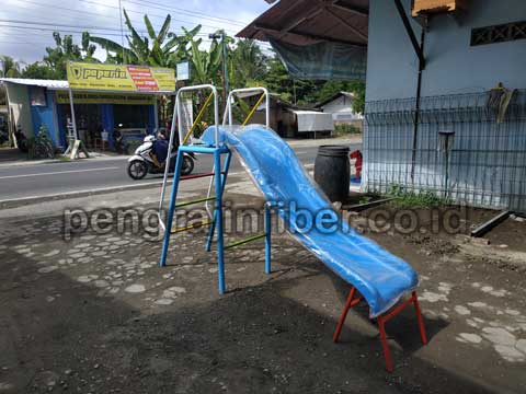 Jual Murah Perosotan Fiberglass di Purworejo