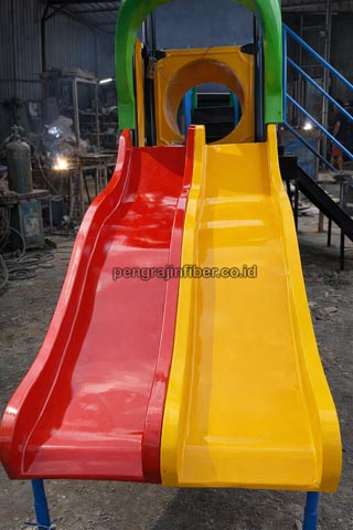 Jual Murah Perosotan Fiberglass di Sintang Berkualitas