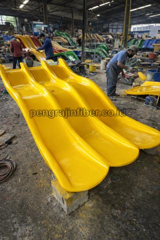 Jual Murah Perosotan Fiberglass di Tolitoli Berkualitas
