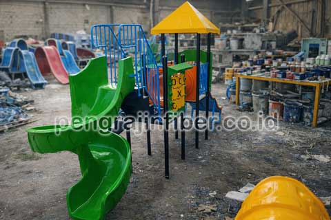 Jual Murah Perosotan Lamongan Seluncuran Kolam Renang