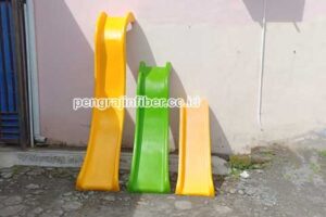 Jual Murah Perosotan Fiberglass di Sikka
