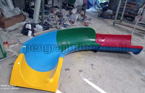 Jual Perosotan Kebumen Seluncuran Kolam Renang