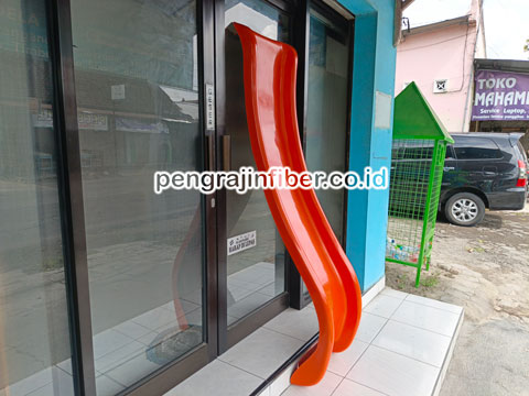 Produsen Perosotan Boven Digoel