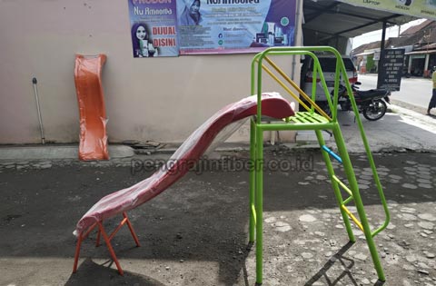 Produsen Perosotan Fiberglass di Bone