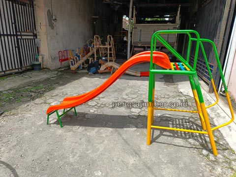 Produsen Perosotan Fiberglass di Halmahera Selatan