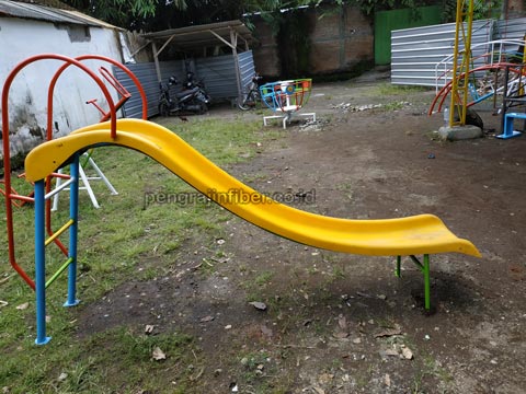 Produsen Perosotan Fiberglass di Kapuas