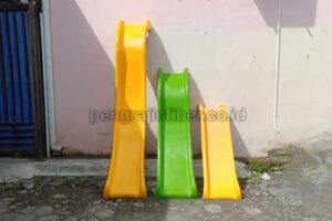 Produsen Perosotan Fiberglass di Pegunungan Bintang