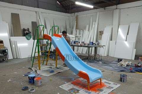 Produsen Perosotan Fiberglass di Tojo Una-Una