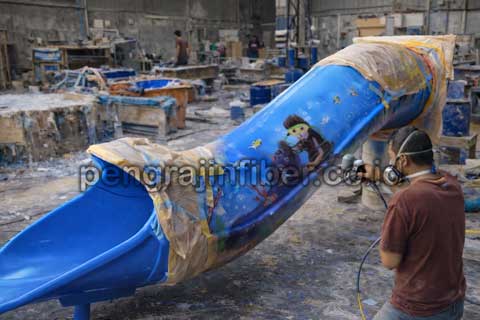 Produsen Perosotan Lampung Selatan Seluncuran Kolam Renang