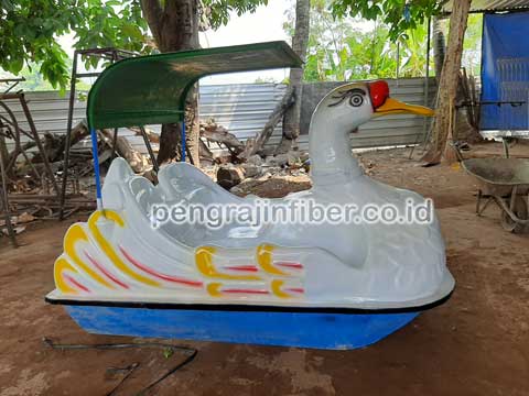 Spesifikasi Sepeda Bebek Air Model Angsa Putih