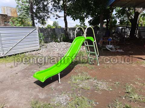 Toko Perosotan Fiberglass di Blora