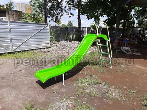 Toko Perosotan Fiberglass di Cilacap