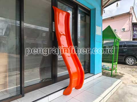 Toko Perosotan Fiberglass di Jombang