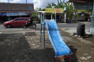 Toko Perosotan Fiberglass di Kayong Utara