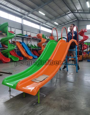 Toko Perosotan Fiberglass di Kuantan Singingi