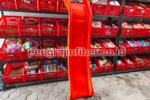 Toko Perosotan Fiberglass di Malang