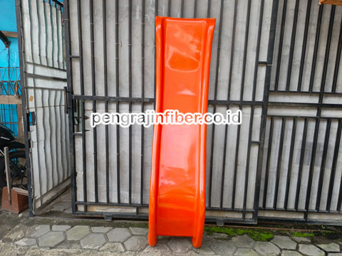 Toko Perosotan Fiberglass di Raja Ampat