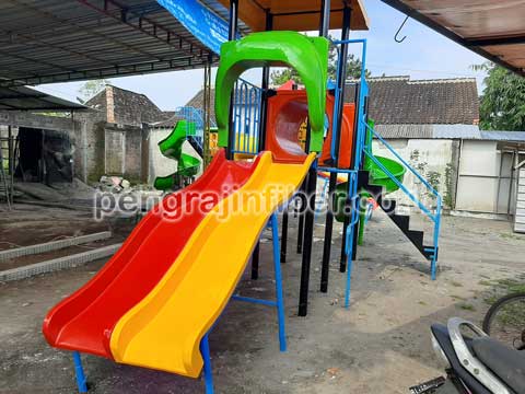 Toko Perosotan Magelang Seluncuran Kolam Renang