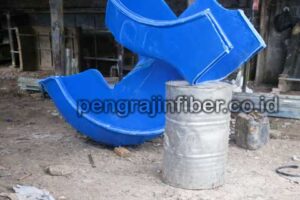Toko Perosotan Fiberglass di Paniai