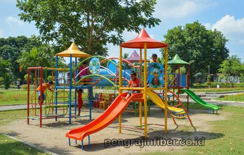 Jasa Pembuatan Playground Fiberglass Bondowoso