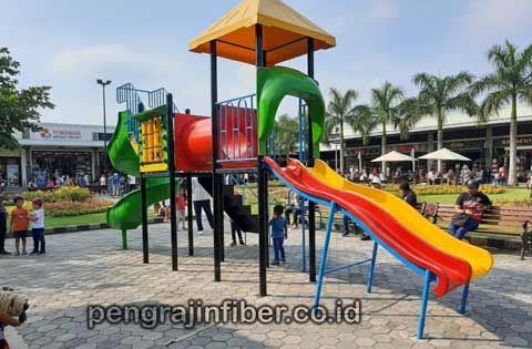 Jasa Pembuatan Playground Fiberglass Cilacap