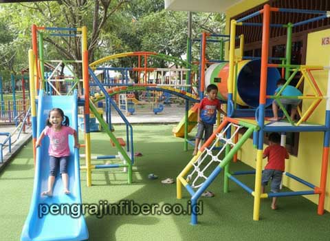 Jasa Pembuatan Playground Fiberglass Gianyar