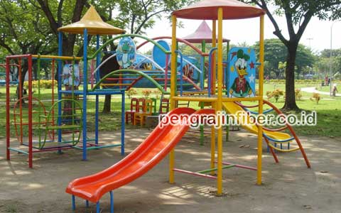 Jasa Pembuatan Playground Fiberglass Klungkung Terpercaya